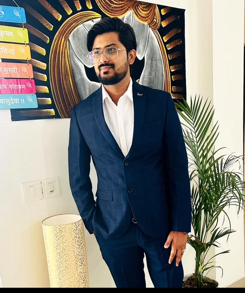 Mr. Daivik Swarnkar